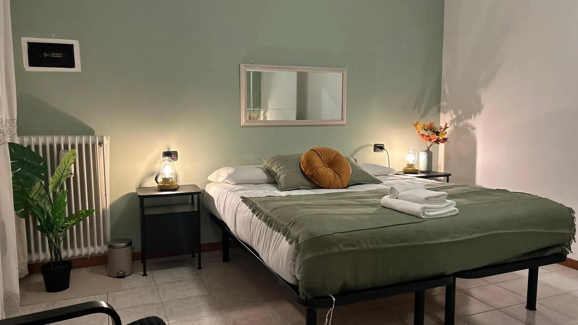 Accogliente Stanza Privata Con Bagno Privato - Daniele'S House Apartamento San Donato Milanese Itália